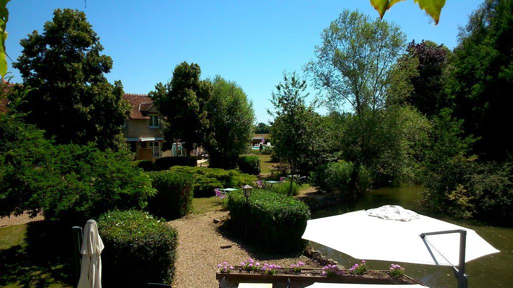 Hotel & Restaurant Le Moulin De Chameron, The Originals Relais Bannegon Kültér fotó